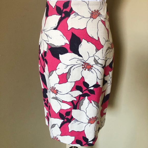 Ann Taylor Floral Hibiscus Pencil Skirt Callie 2p - Picture 4 of 8